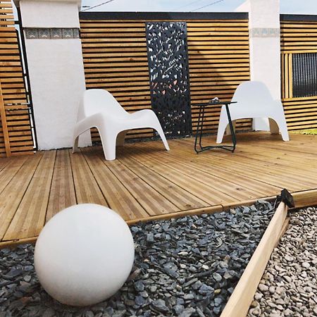 Love Room Haut De Gamme - L'Extase Avec Jacuzzi Violaines Екстериор снимка