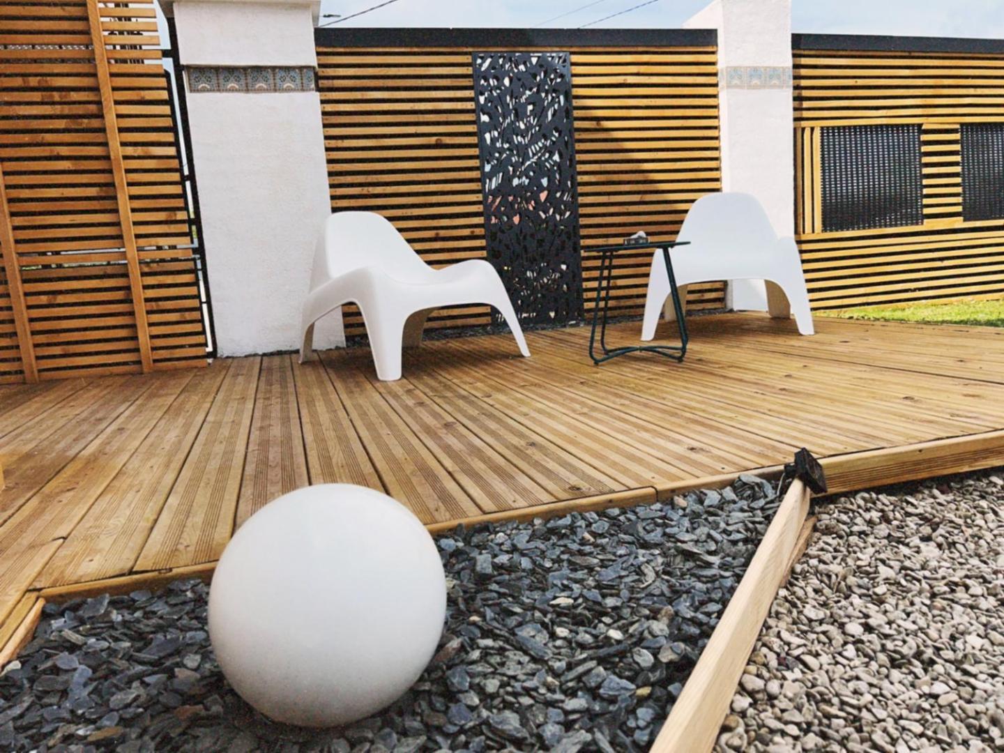 Love Room Haut De Gamme - L'Extase Avec Jacuzzi Violaines Екстериор снимка