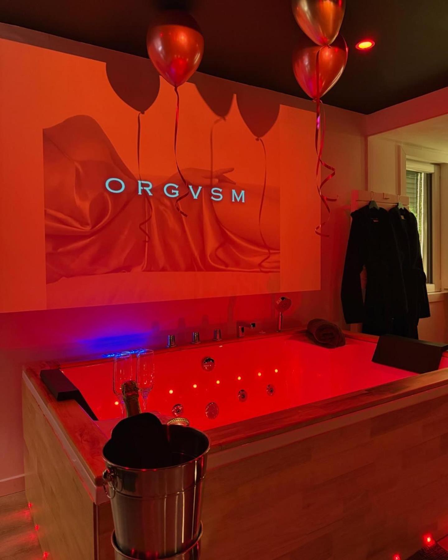 Love Room Haut De Gamme - L'Extase Avec Jacuzzi Violaines Екстериор снимка